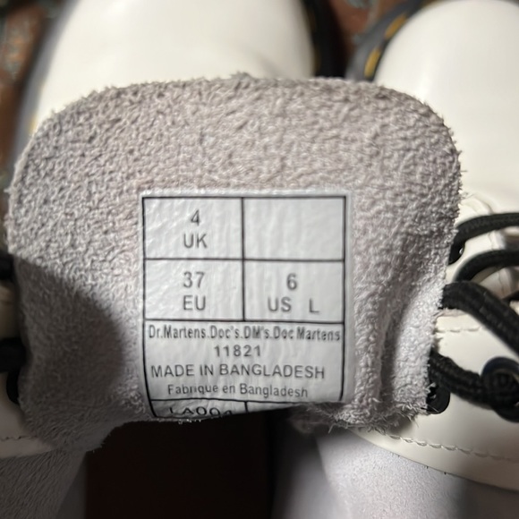 Dr Martin's White Leather Lace Up Boots - Picture 5 of 8